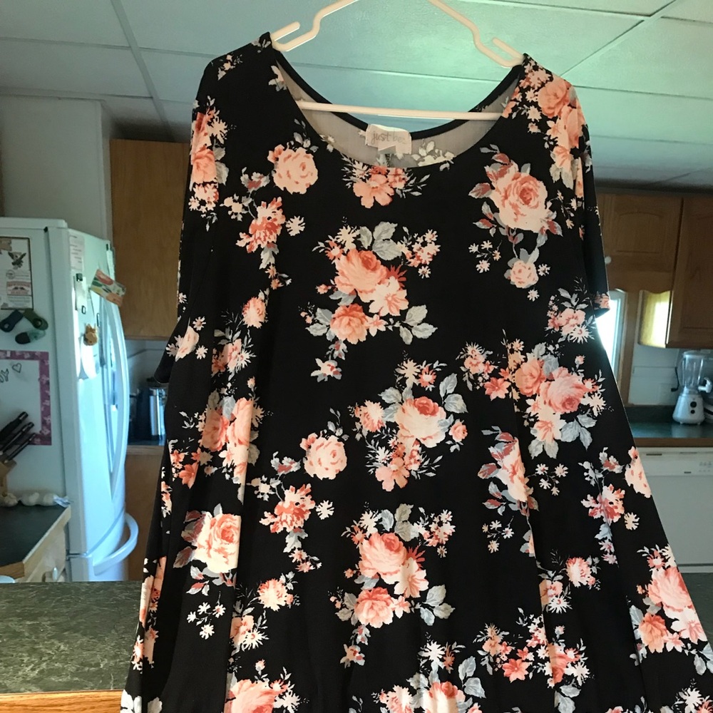 3x floral dress